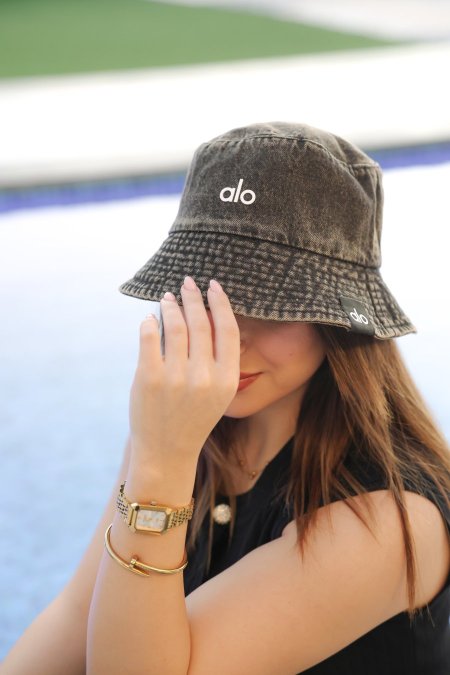 طاقية alo